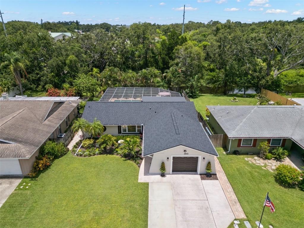 6833 Circlecreek Dr., Pinellas Park, FL 33781
