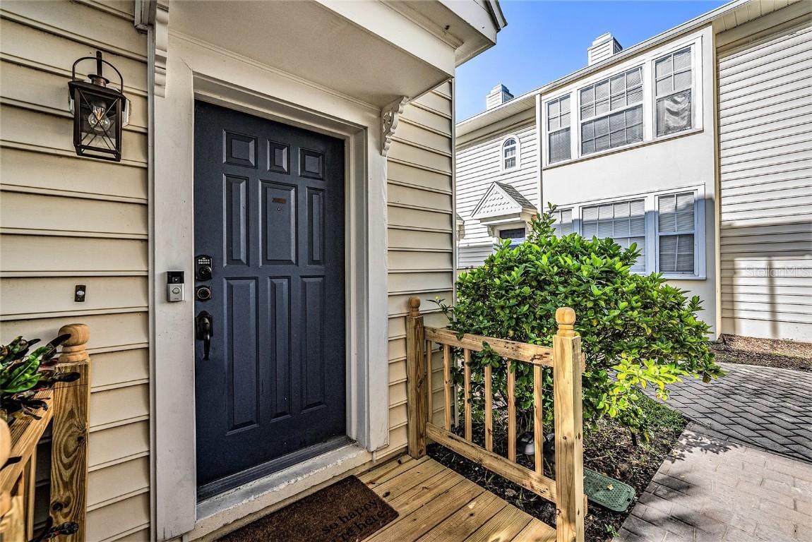 307 S Bungalow Park Ave. #B, Tampa, FL 33609