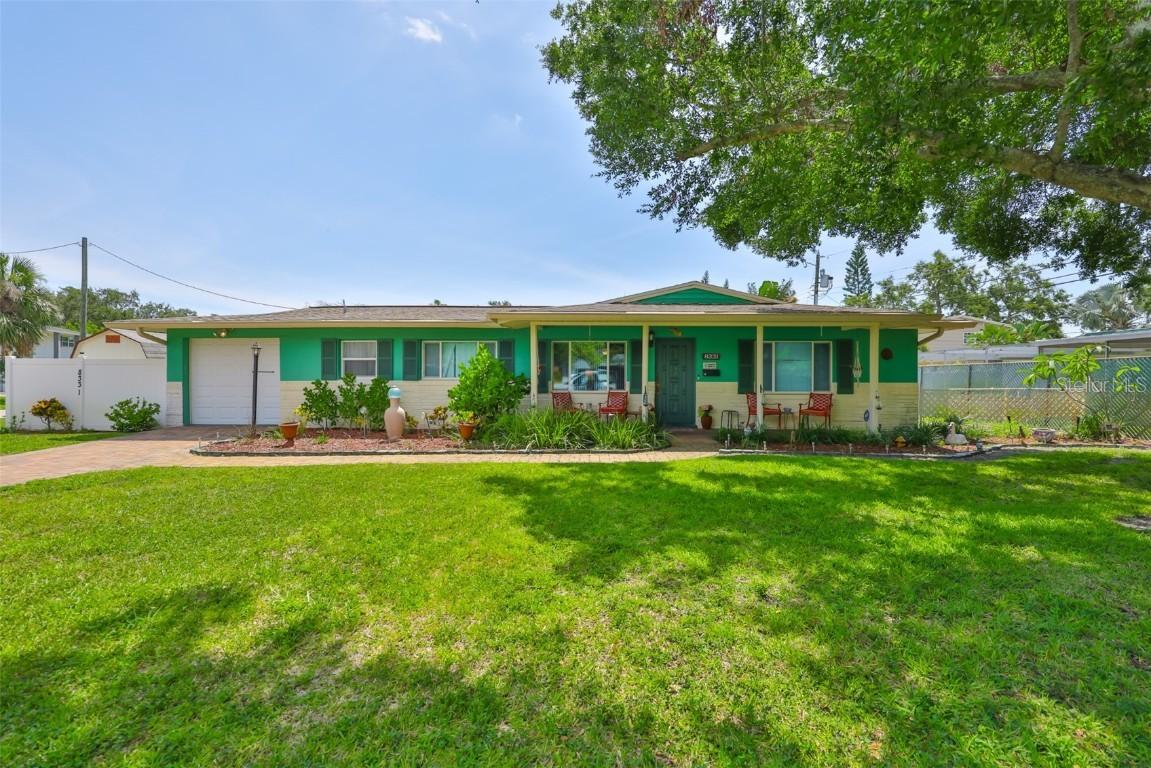 8331 14th Way, St Petersburg, FL 33702