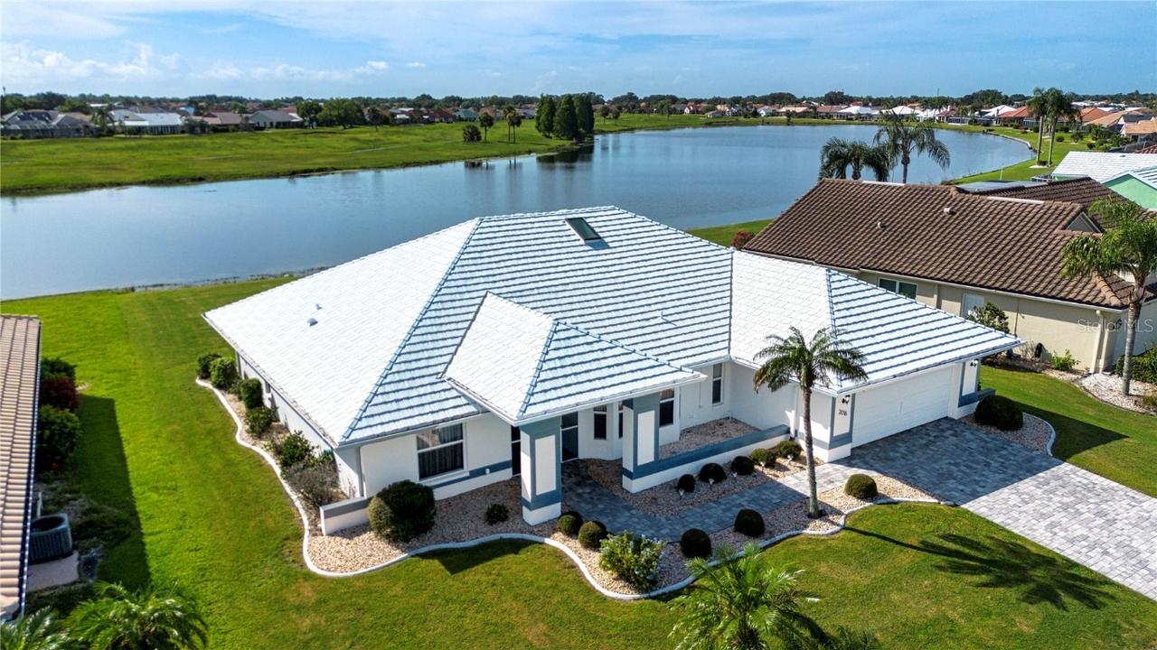 2016 New Bedford Dr., Sun City Center, FL 33573