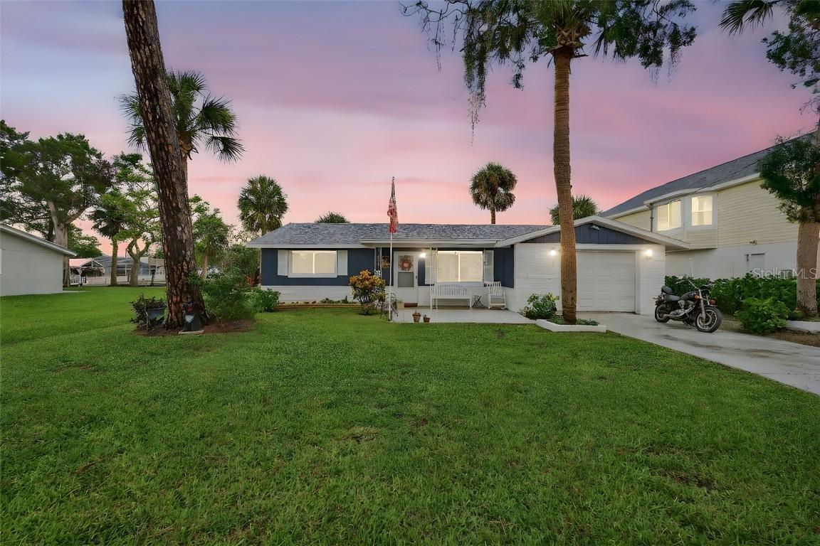 5433 Bluepoint Dr., Port Richey, FL 34668