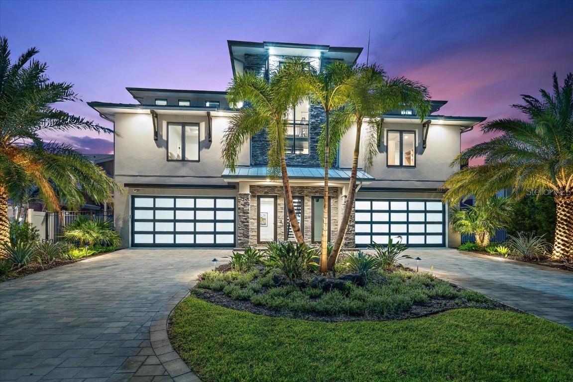 2136 Harbor View Dr., Dunedin, FL 34698