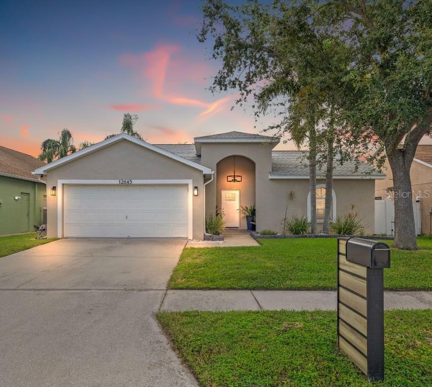 12645 Pineforest Way, Largo, FL 33773
