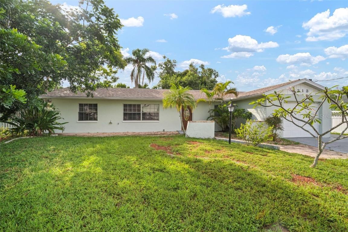 6313 Flamingo Dr., Apollo Beach, FL 33572