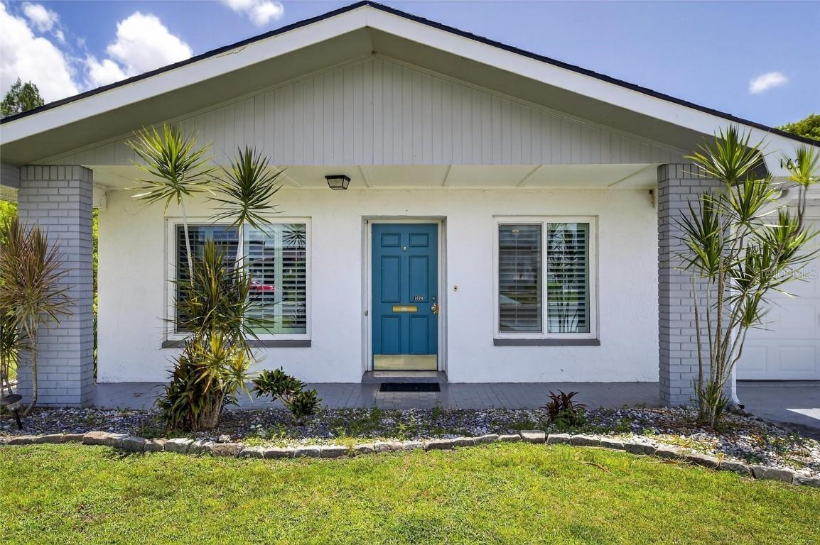 1624 Costa St., Sun City Center, FL 33573