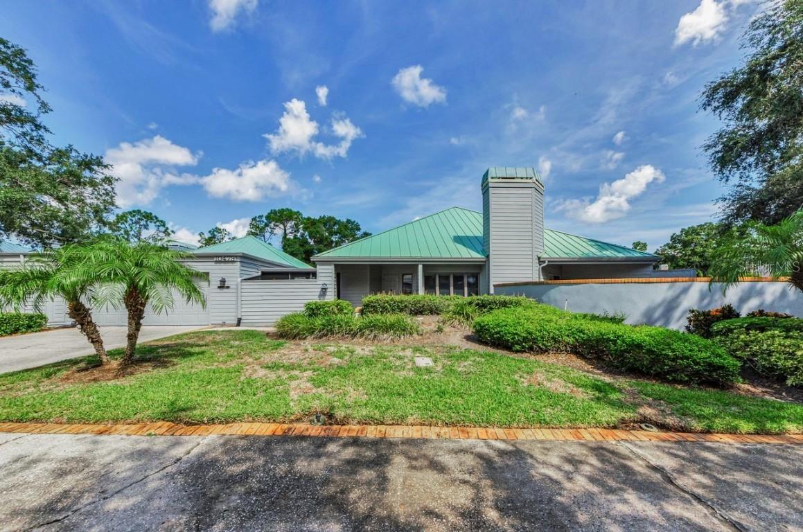 10479 Longwood Dr., Seminole, FL 33777
