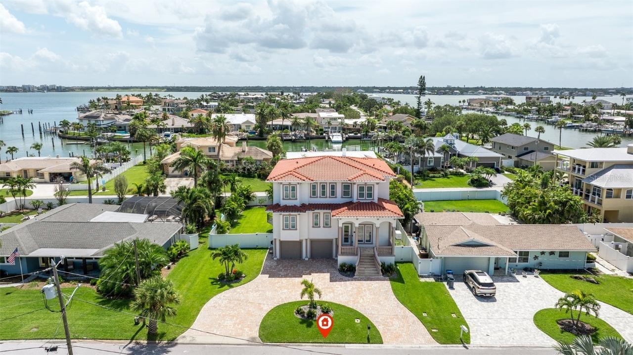 3141 Hibiscus Dr., Belleair Beach, FL 33786