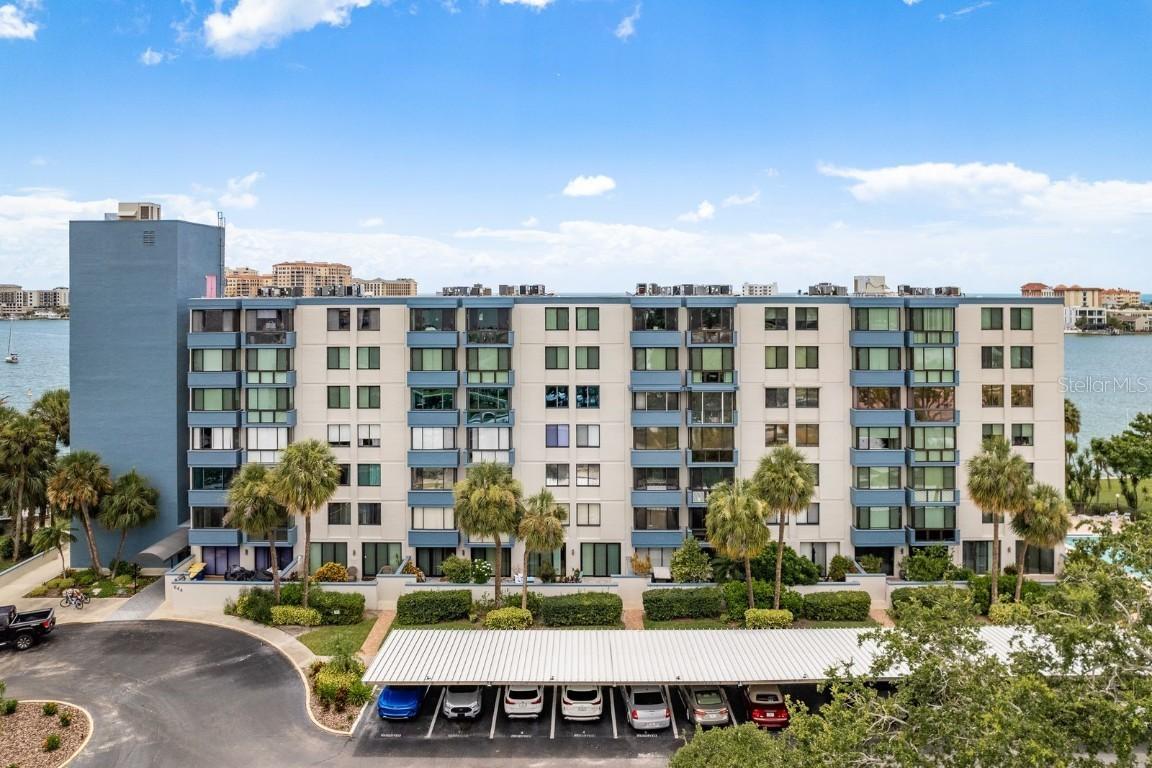 644 Island Way #702, Clearwater Beach, FL 33767