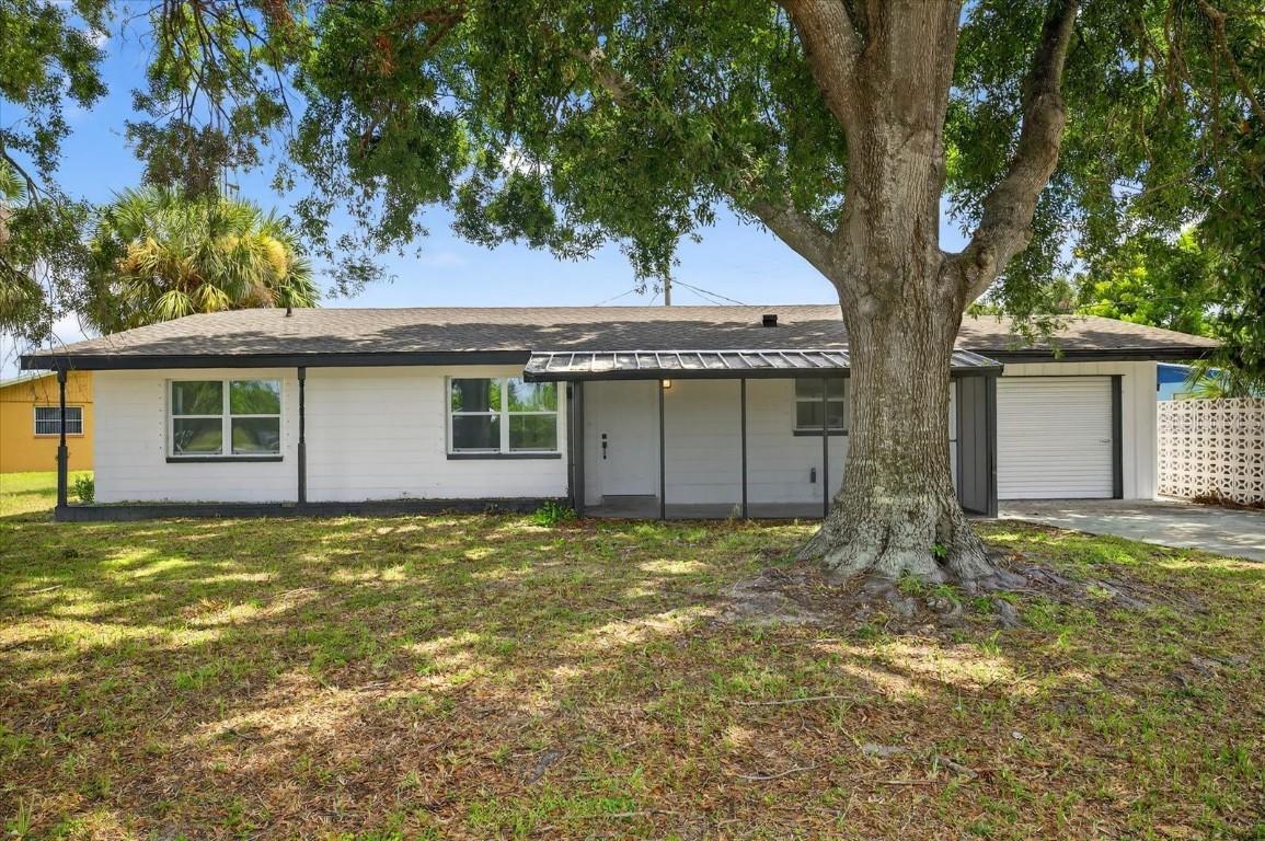 212 Francis Dr., Apollo Beach, FL 33572