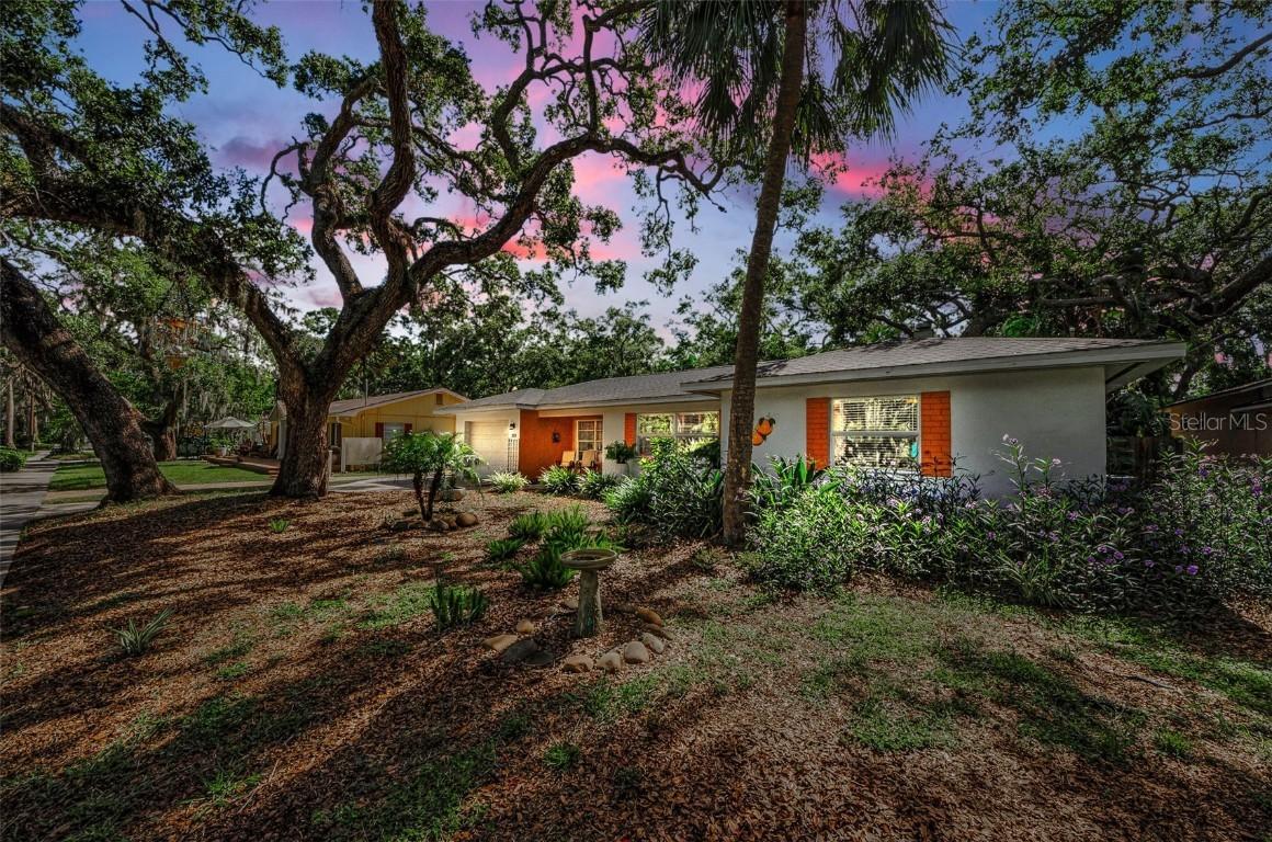 525 Broadway, Dunedin, FL 34698