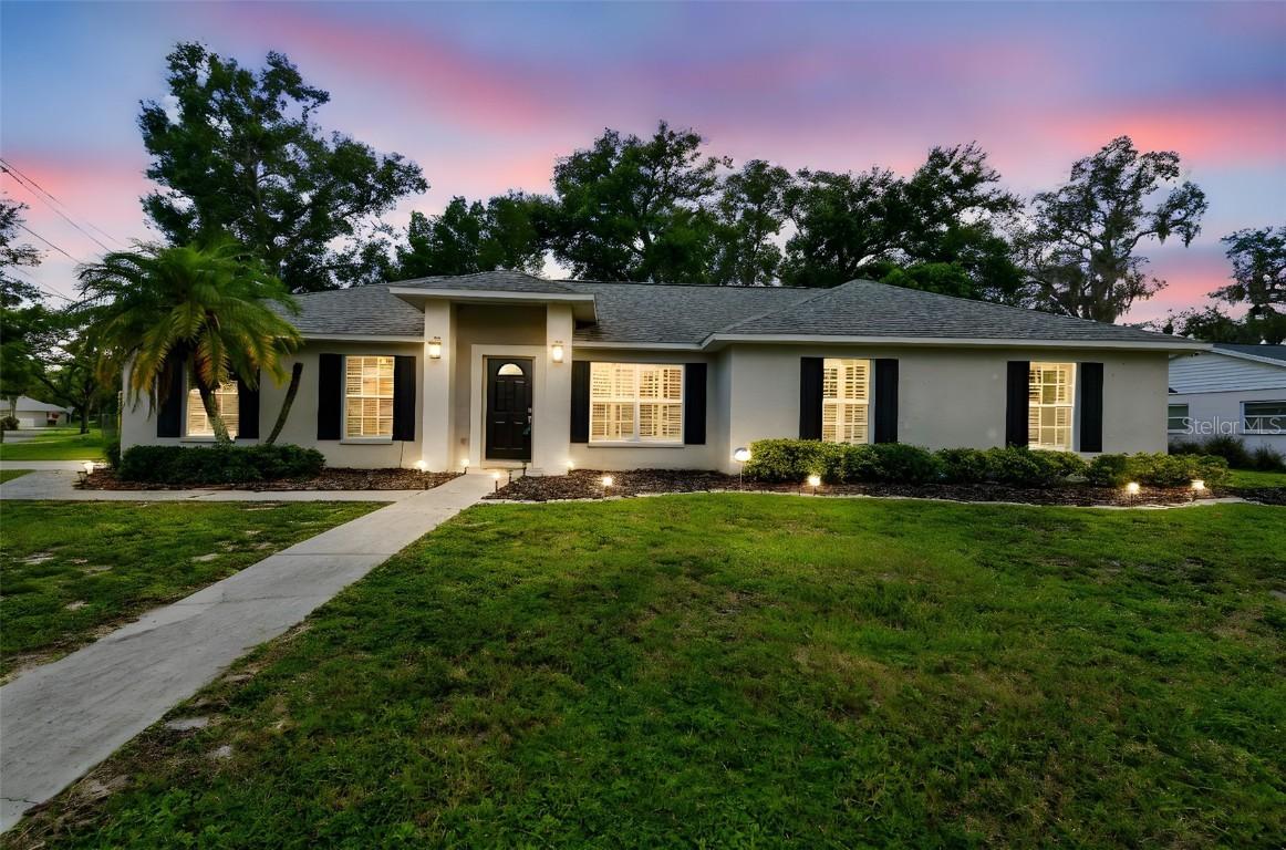 12008 N Oregon Ave., Tampa, FL 33612