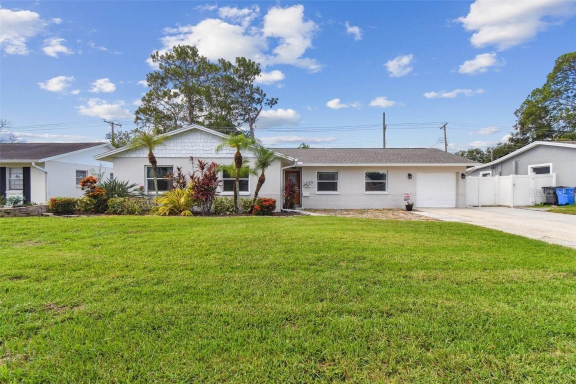 7910 W Pocahontas Ave., Tampa, FL 33615