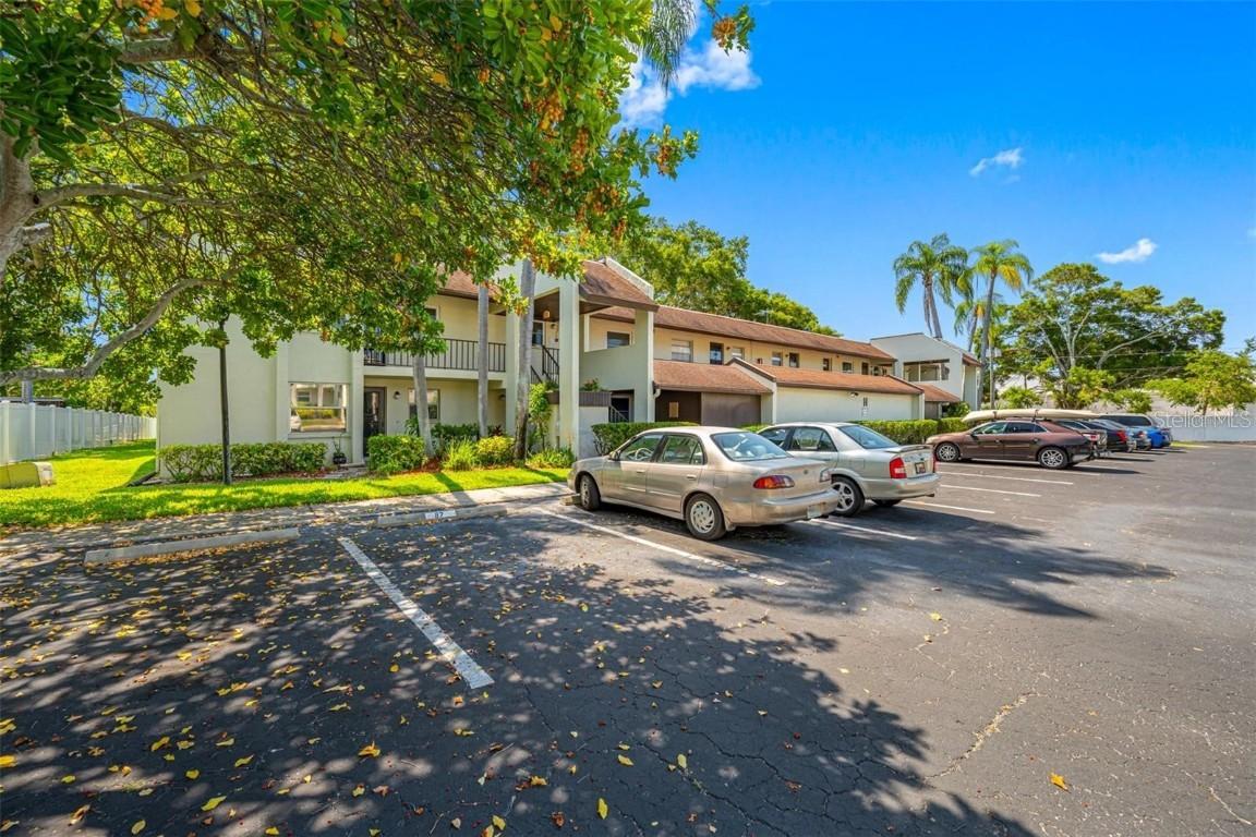 1100 E Bay Dr. #82, Largo, FL 33770