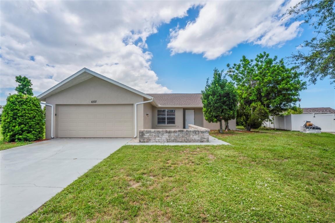 6501 14th Ave., Bradenton, FL 34209