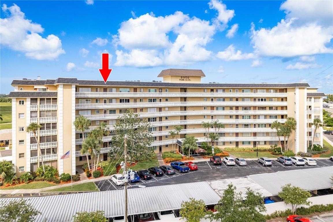 8950 Park Blvd. #702, Seminole, FL 33777