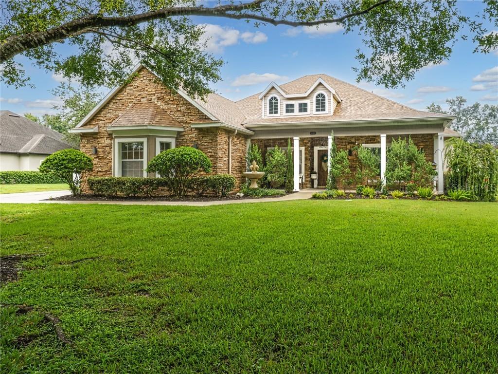 23247 Oak Cluster Dr., Sorrento, FL 32776