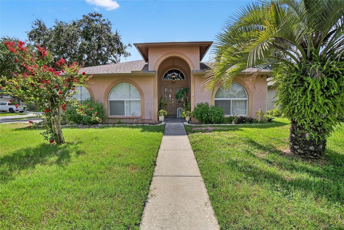 2015 Thornbush Pl., Brandon, FL 33511