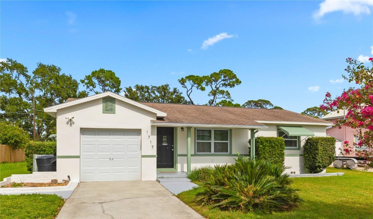 1717 Oxford St., St Petersburg, FL 33710