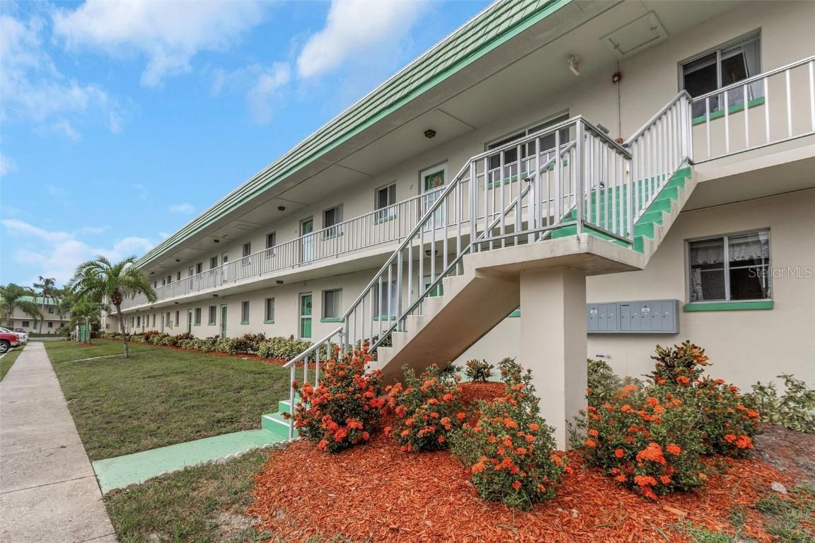 2001 Greenbriar Blvd. #17, Clearwater, FL 33763