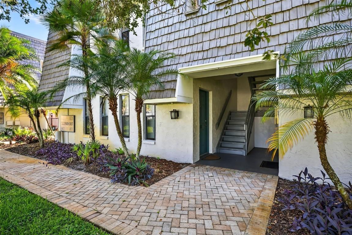 702 Lyndhurst St. #802, Dunedin, FL 34698