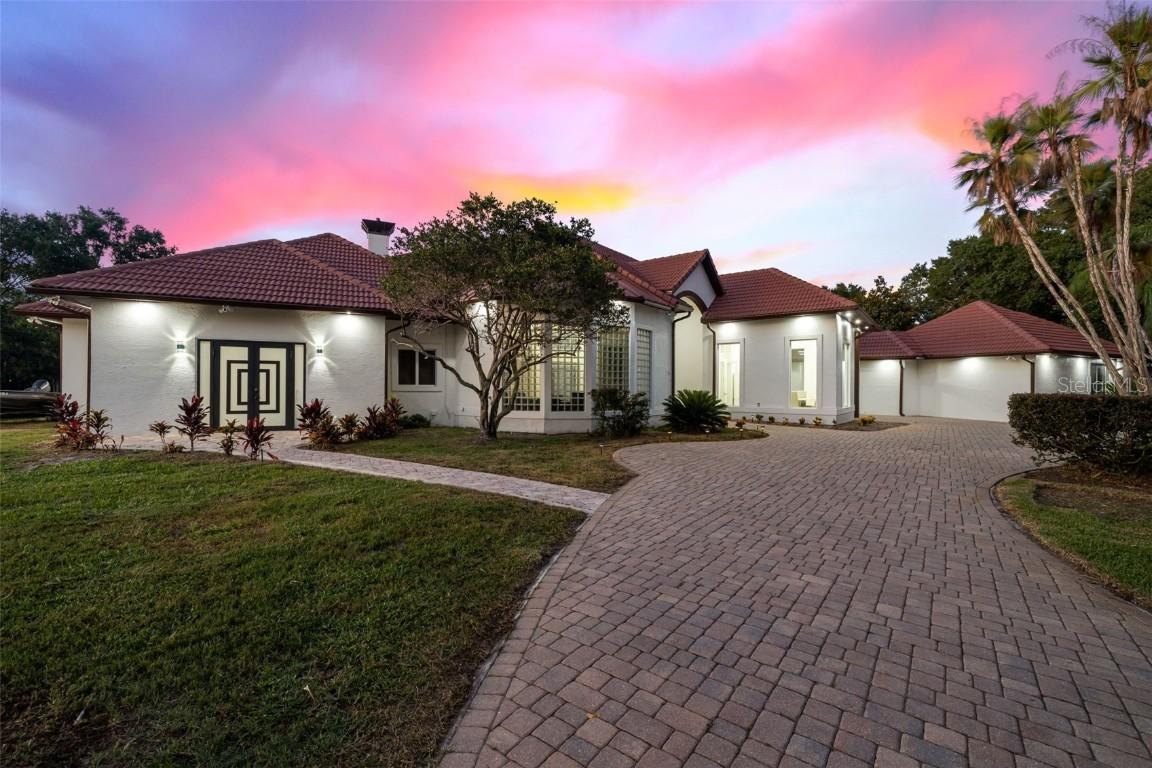 17108 Tiffany Lake Pl., Lutz, FL 33549