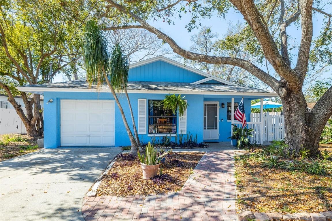 1335 15th St., Palm Harbor, FL 34683