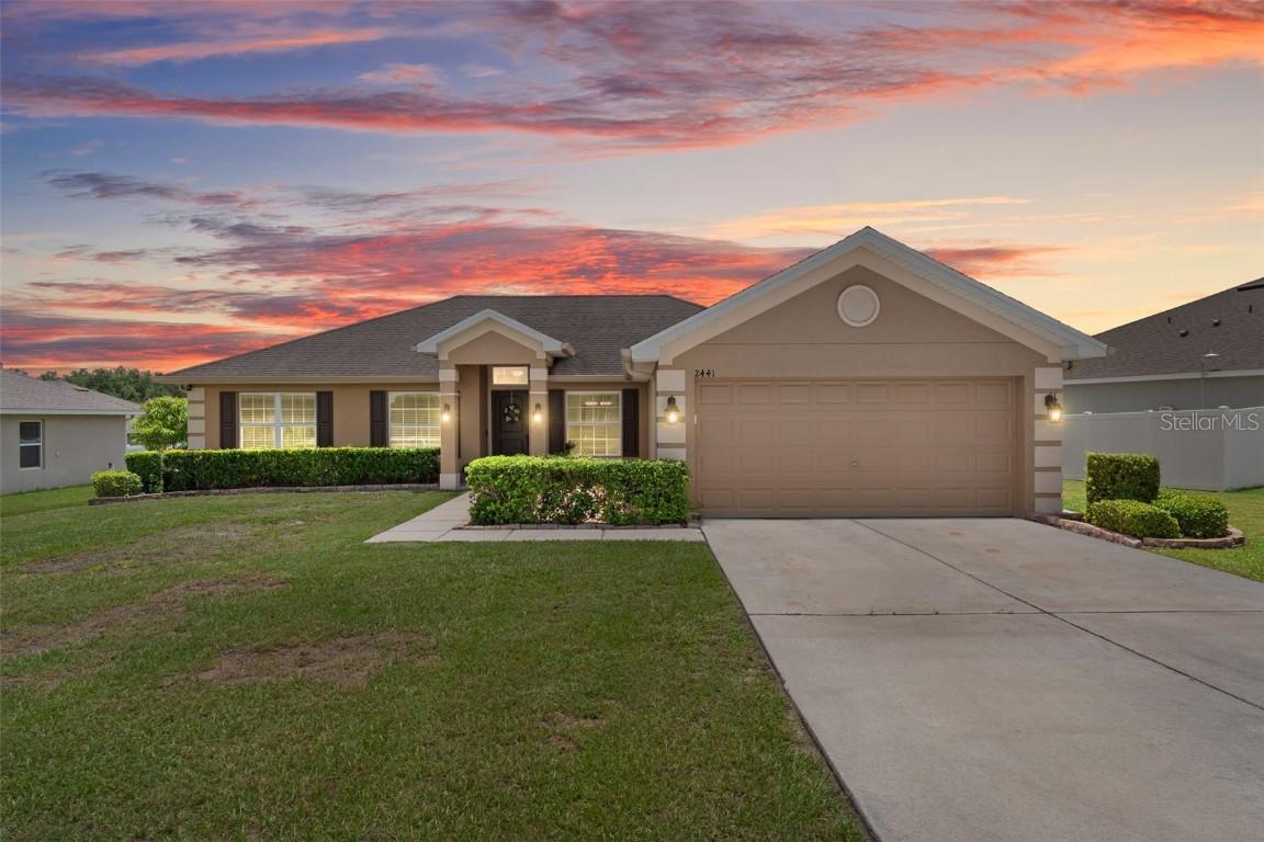 2441 Twin Lake View Rd., Winter Haven, FL 33881