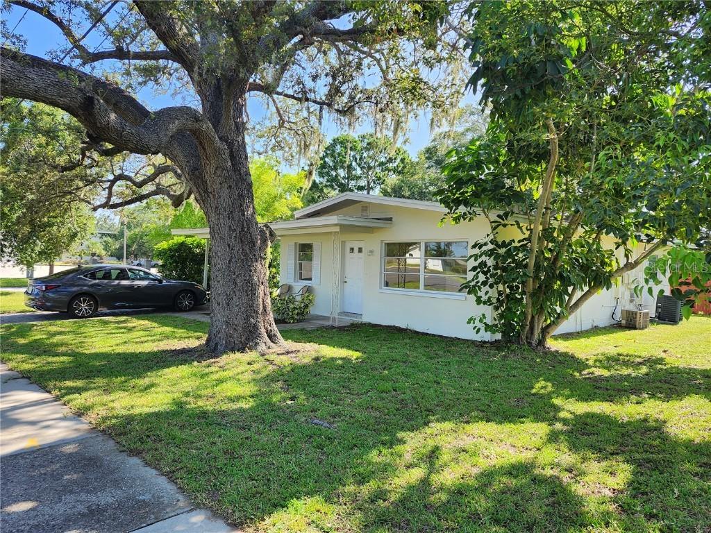 607 N Mcmullen Booth Rd., Clearwater, FL 33759
