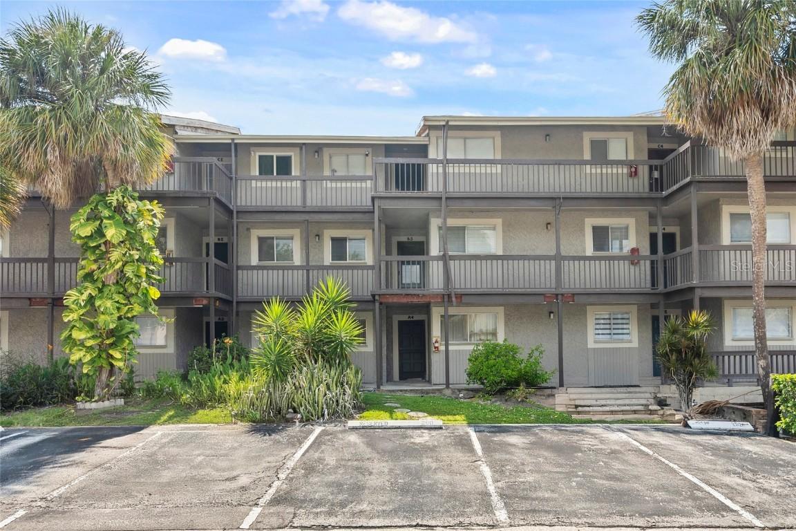 6336 Newtown Cir. #B3, Tampa, FL 33615