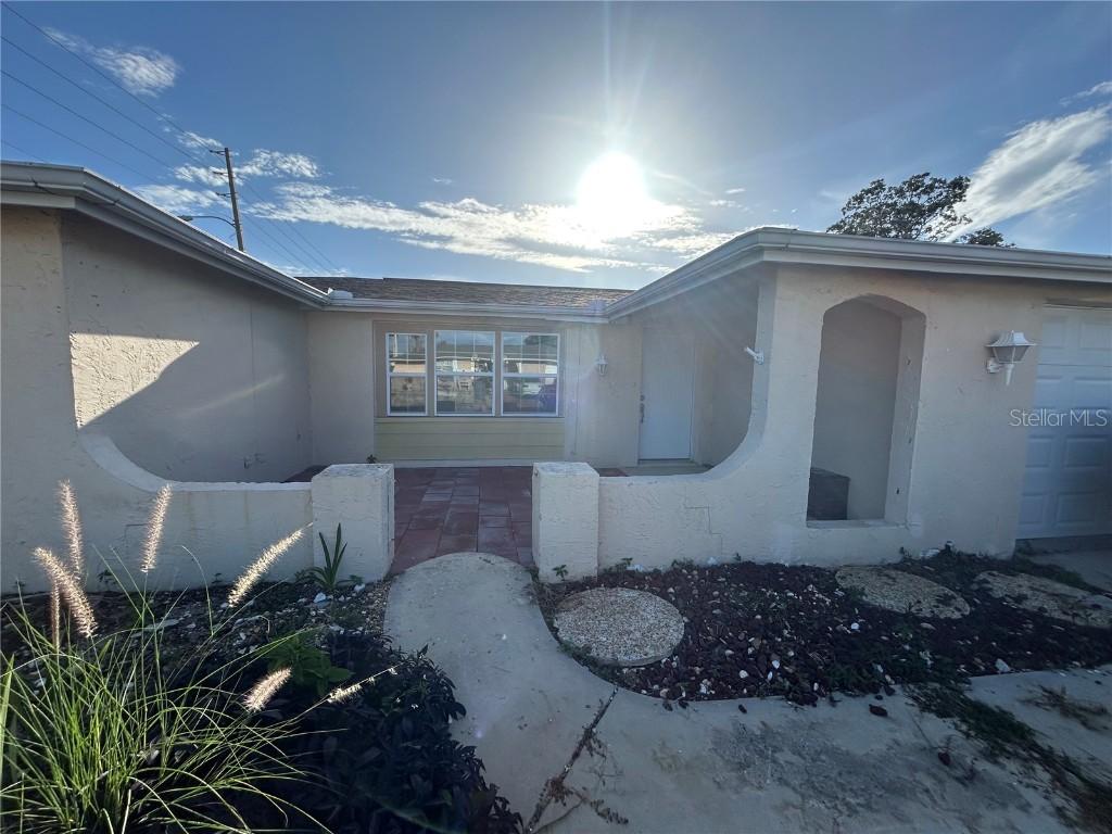 9005 Lunar Ln., Port Richey, FL 34668