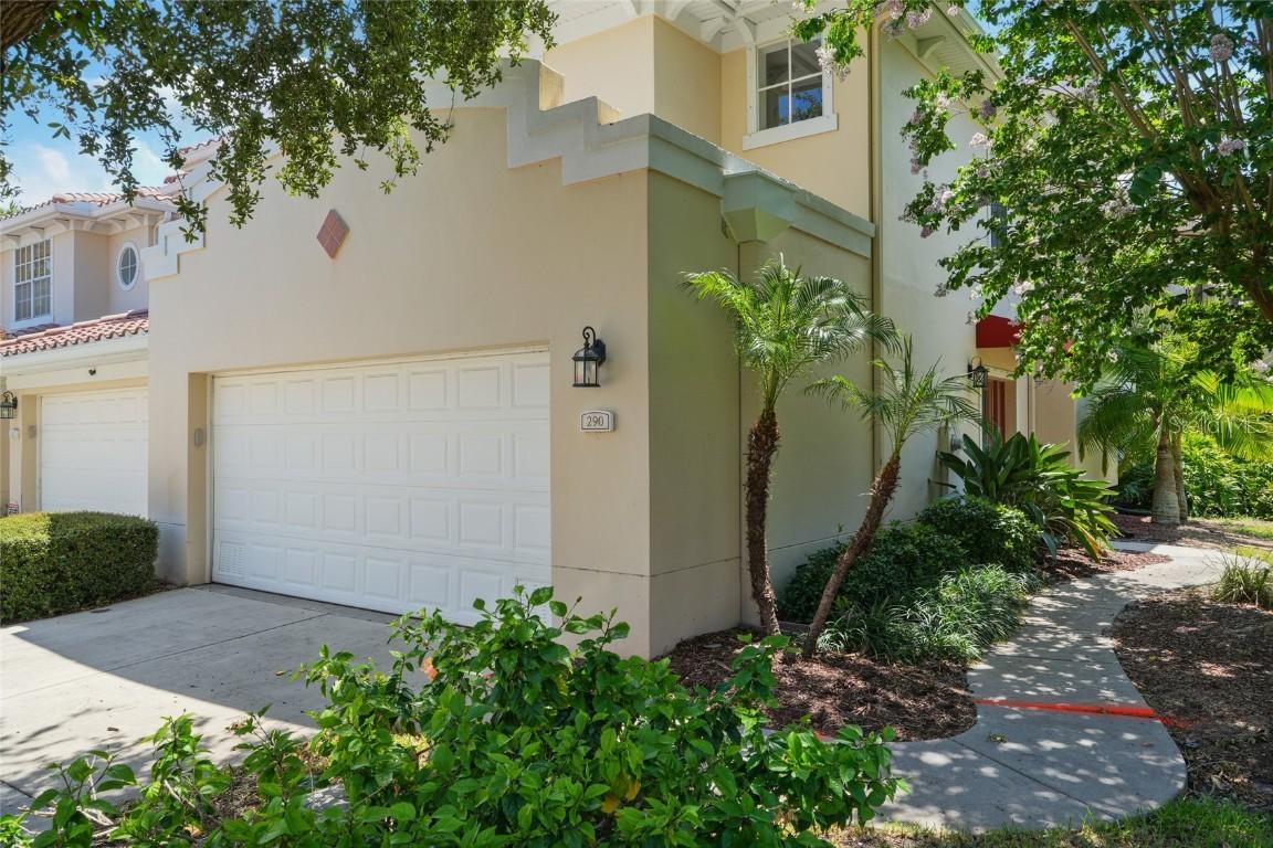 290 Valencia Cir., St Petersburg, FL 33716