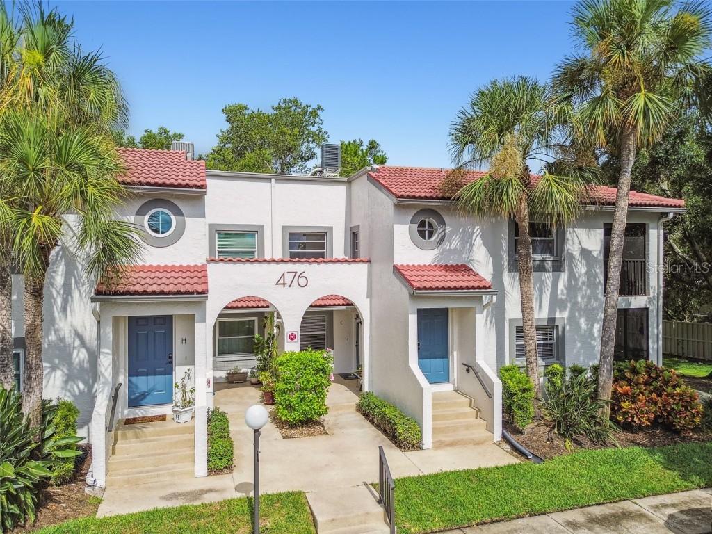 476 Santa Cruz Pl. #G, St Petersburg, FL 33703