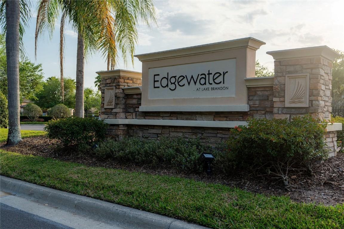 2633 Edgewater Falls Dr., Brandon, FL 33511