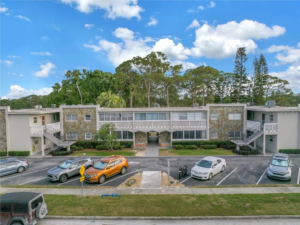 800 71st Ave. #10, St Petersburg, FL 33702