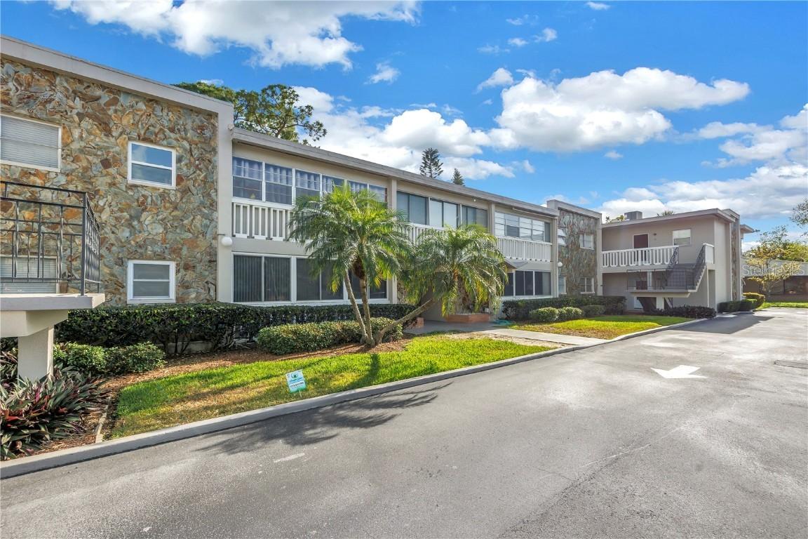 800 71st Ave. #10, St Petersburg, FL 33702