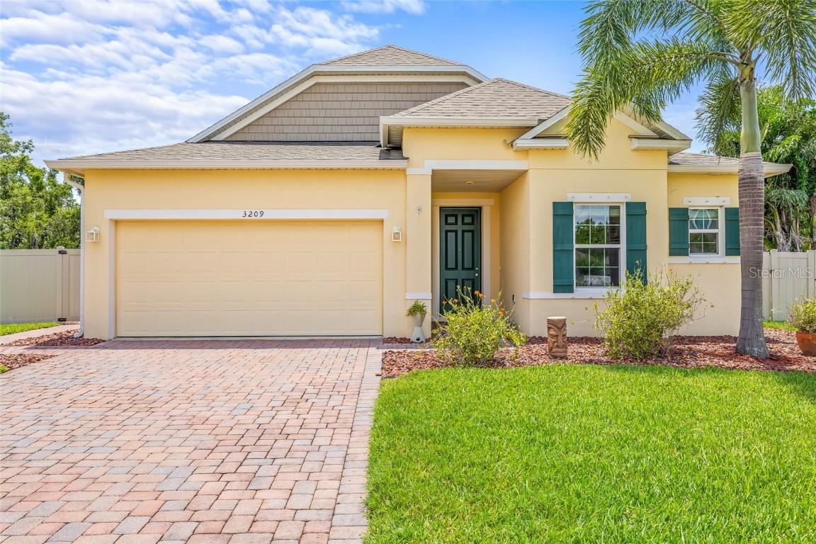 3209 77th Ct., Palmetto, FL 34221