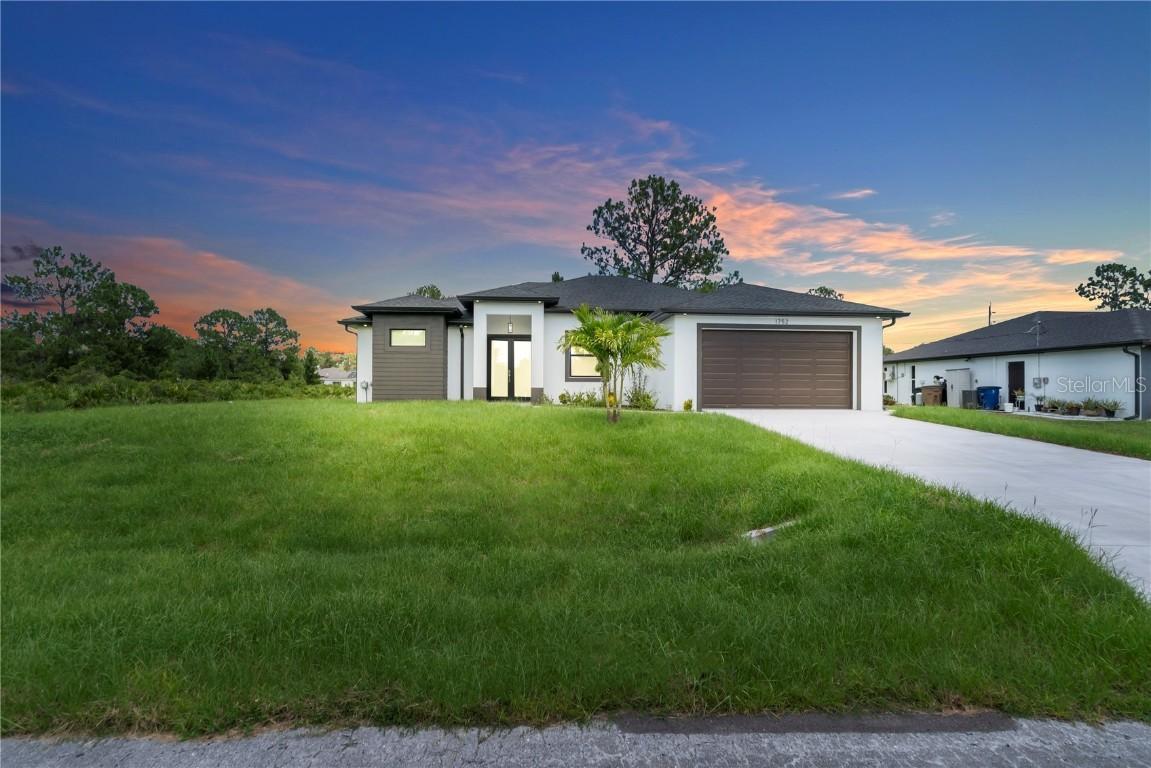 1752 Pine Ave, Lehigh Acres, FL 33972