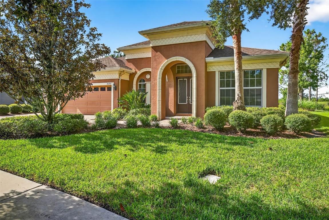 32202 Summerglade Dr., Wesley Chapel, FL 33545