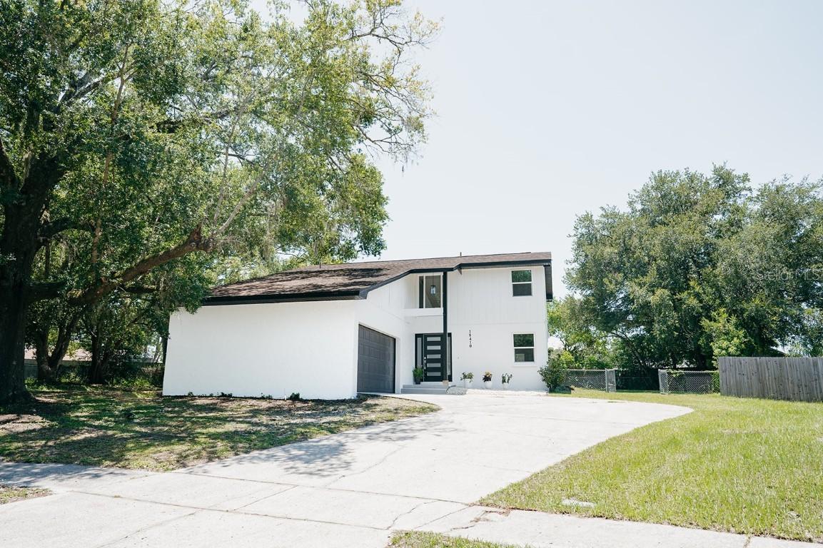 18410 Sterling Silver Cir., Lutz, FL 33549