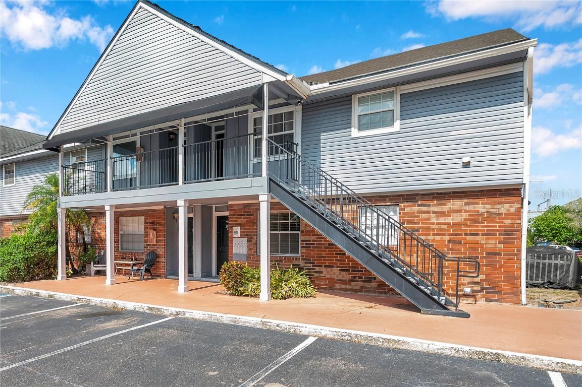 200 Country Club Dr. #1106, Largo, FL 33771