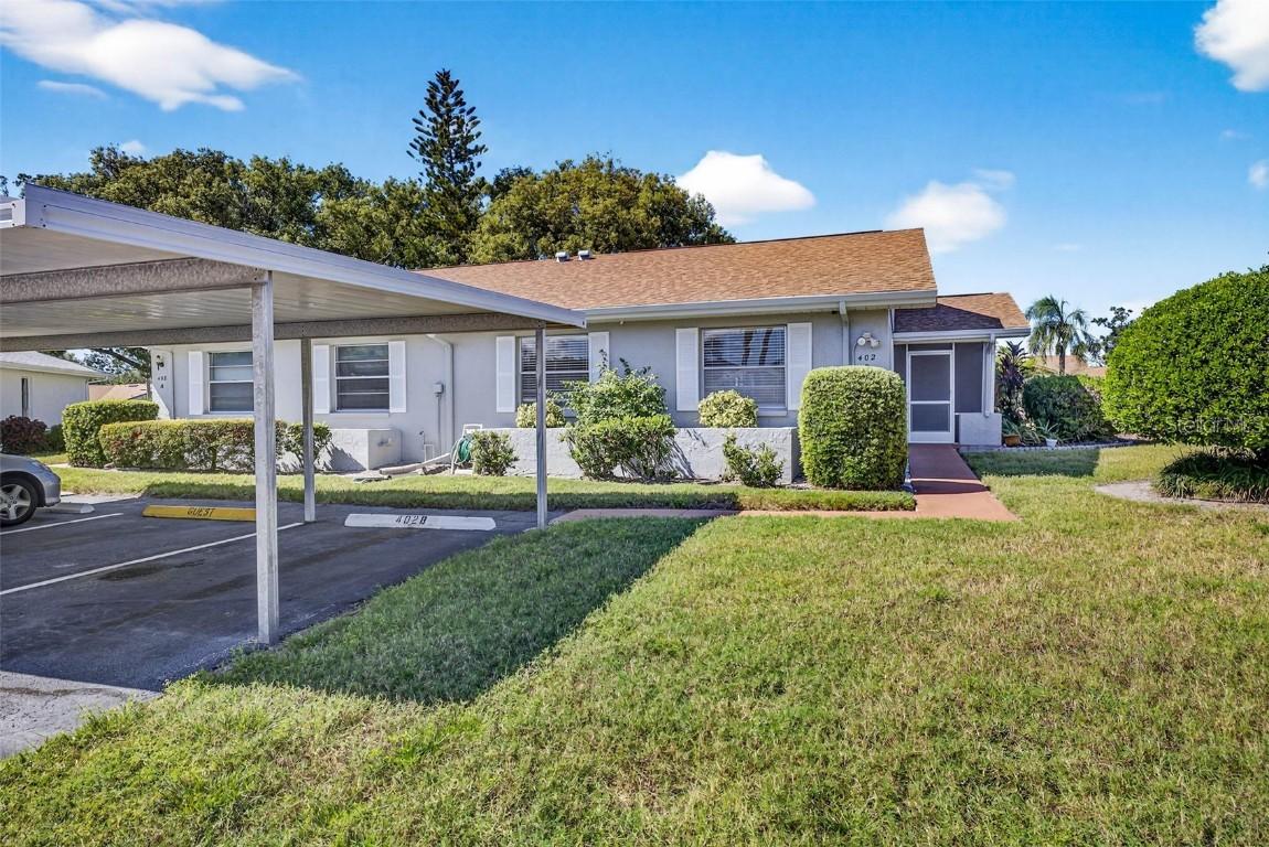 402 Finchley Ct. #B, Sun City Center, FL 33573