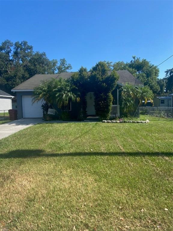 1504 E Calhoun St., Plant City, FL 33563