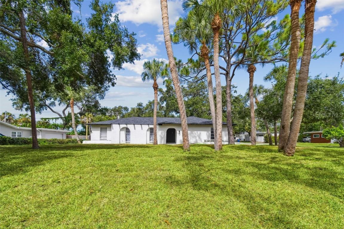 6701 30th St., St Petersburg, FL 33712