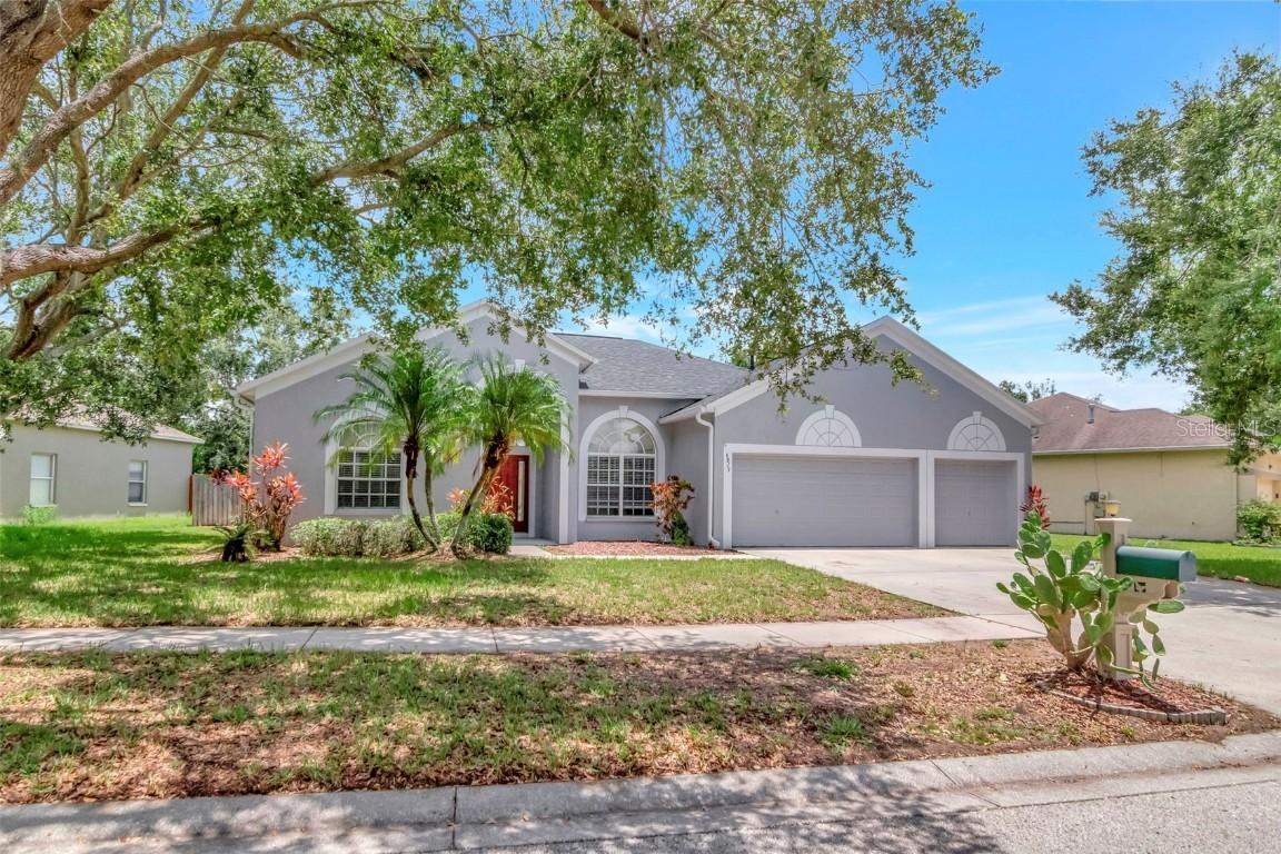 6813 Regents Village Way, Apollo Beach, FL 33572