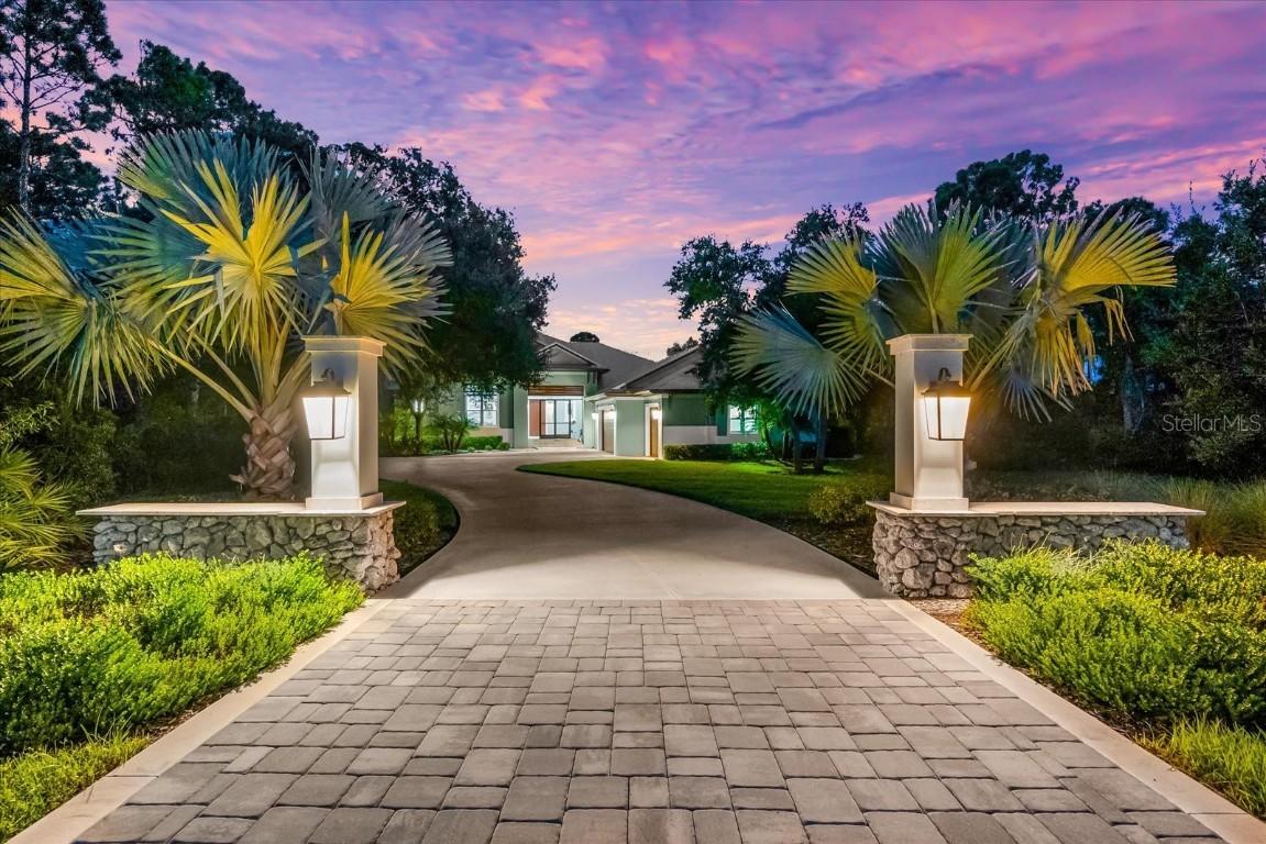 10808 Leafwing Dr., Sarasota, FL 34241