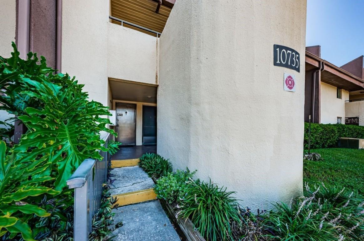 10735 Village Club Cir. #104, St Petersburg, FL 33716
