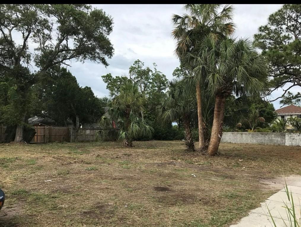 627 35th Ave., St Petersburg, FL 33705