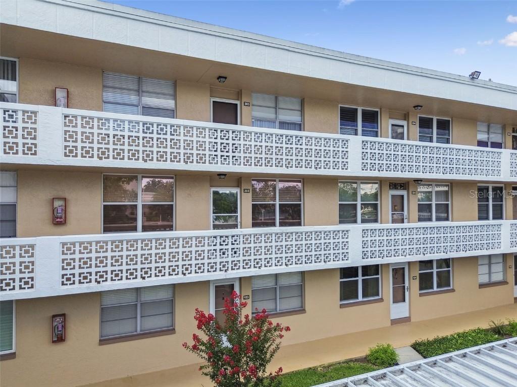 5095 Bay St. #103, St Petersburg, FL 33703