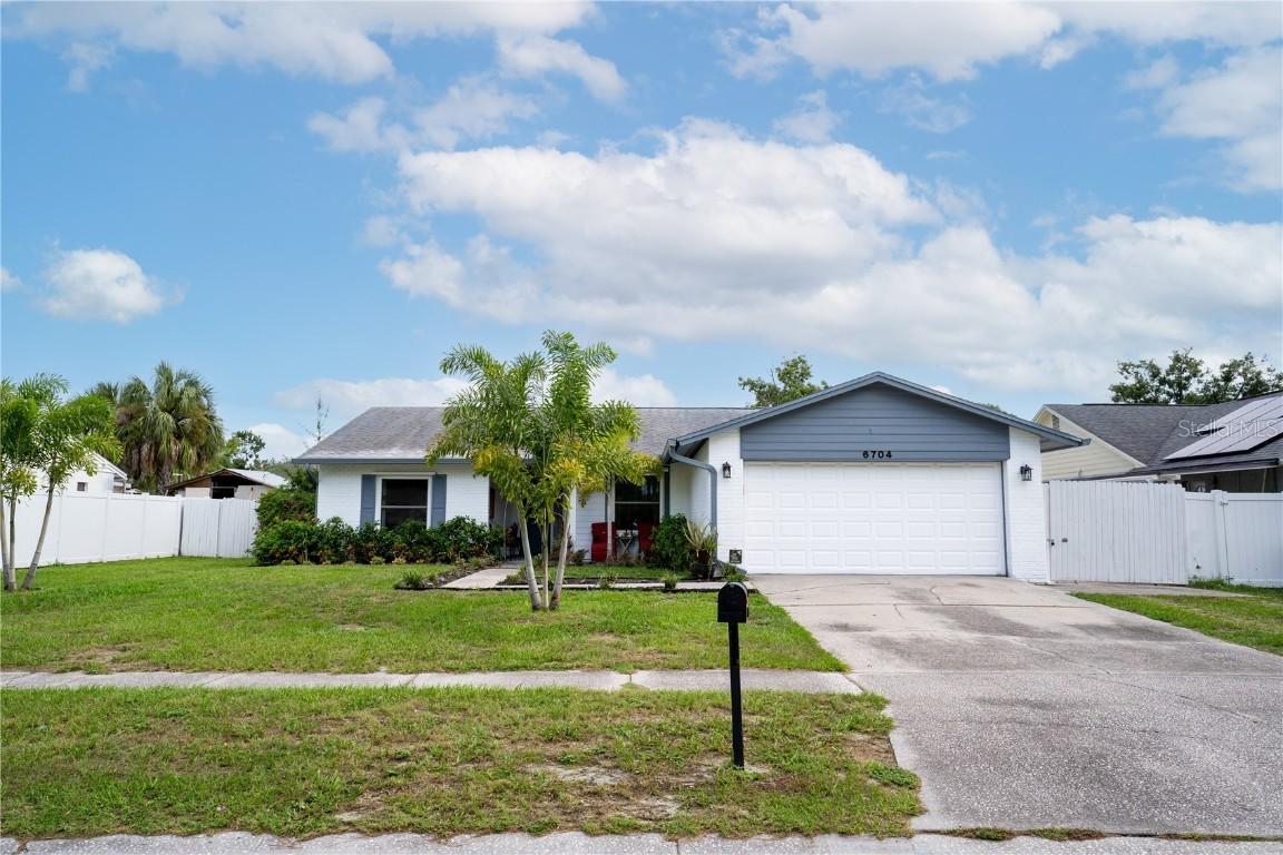 6704 Rosemary Dr., Tampa, FL 33625