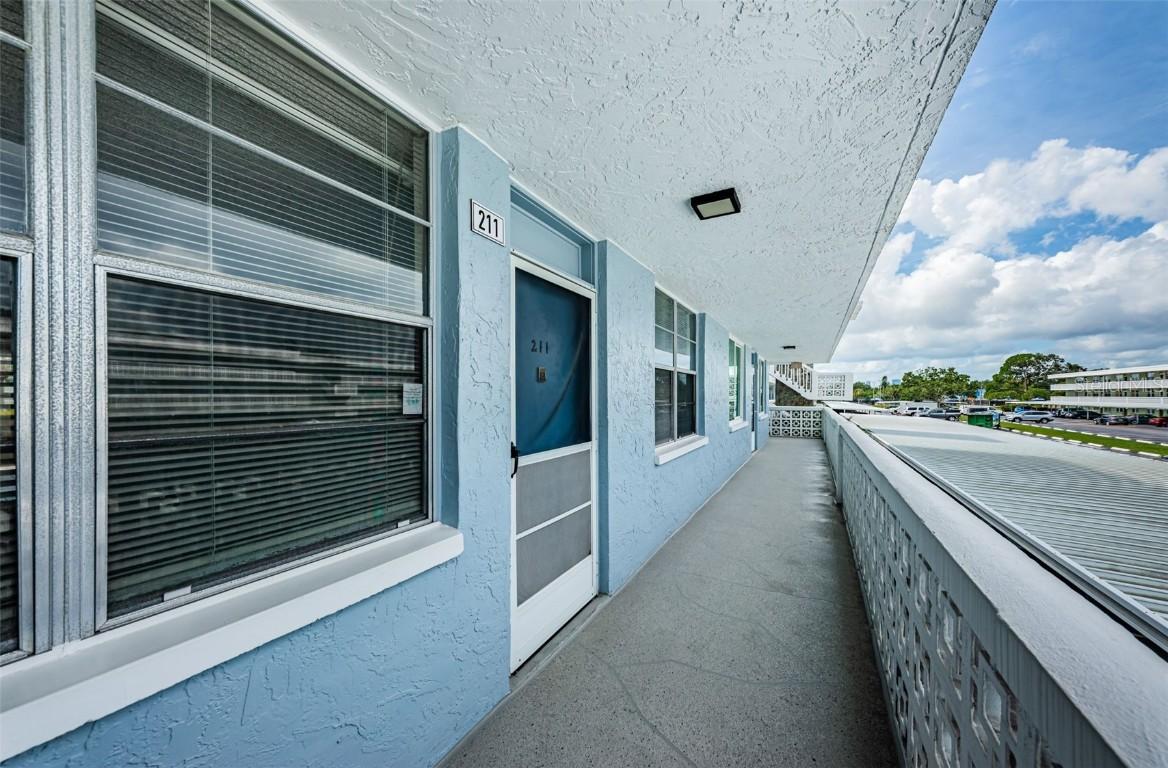 4895 Bay St. #211, St Petersburg, FL 33703